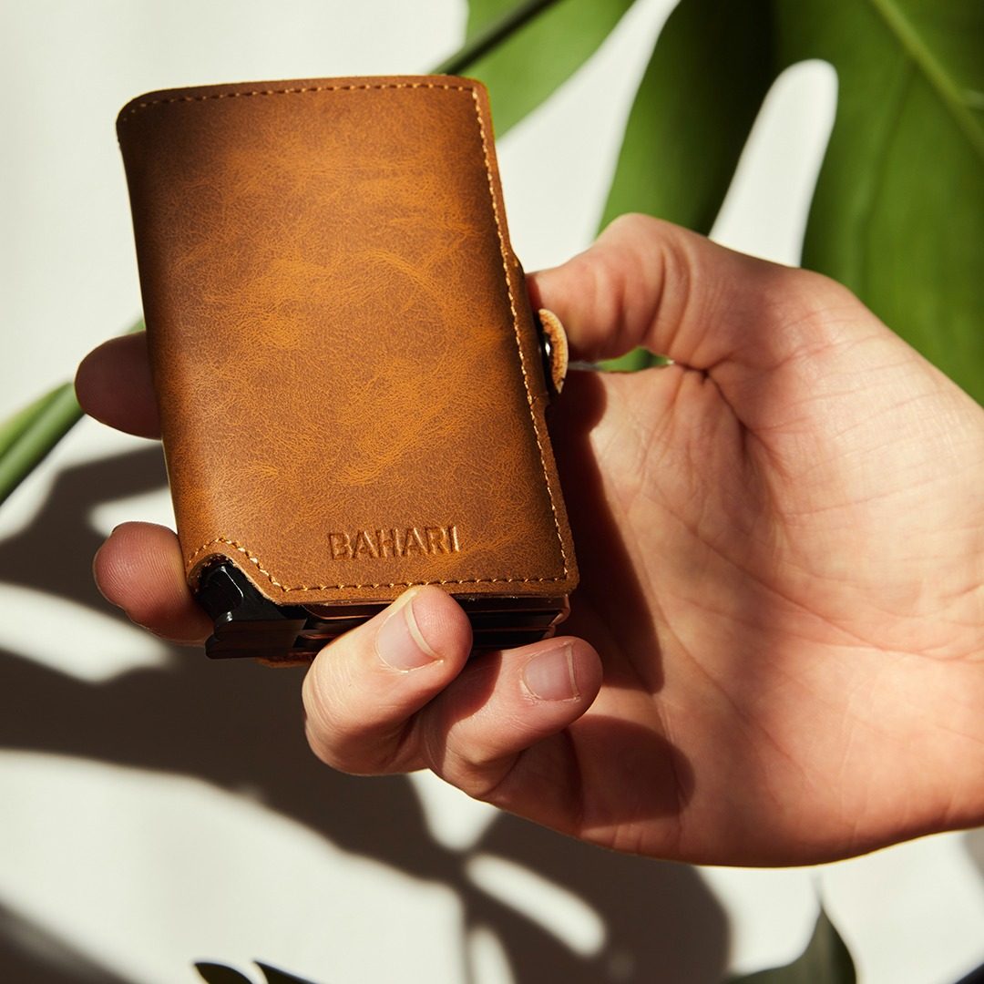 Billetera de cuero BAHARI Collection
